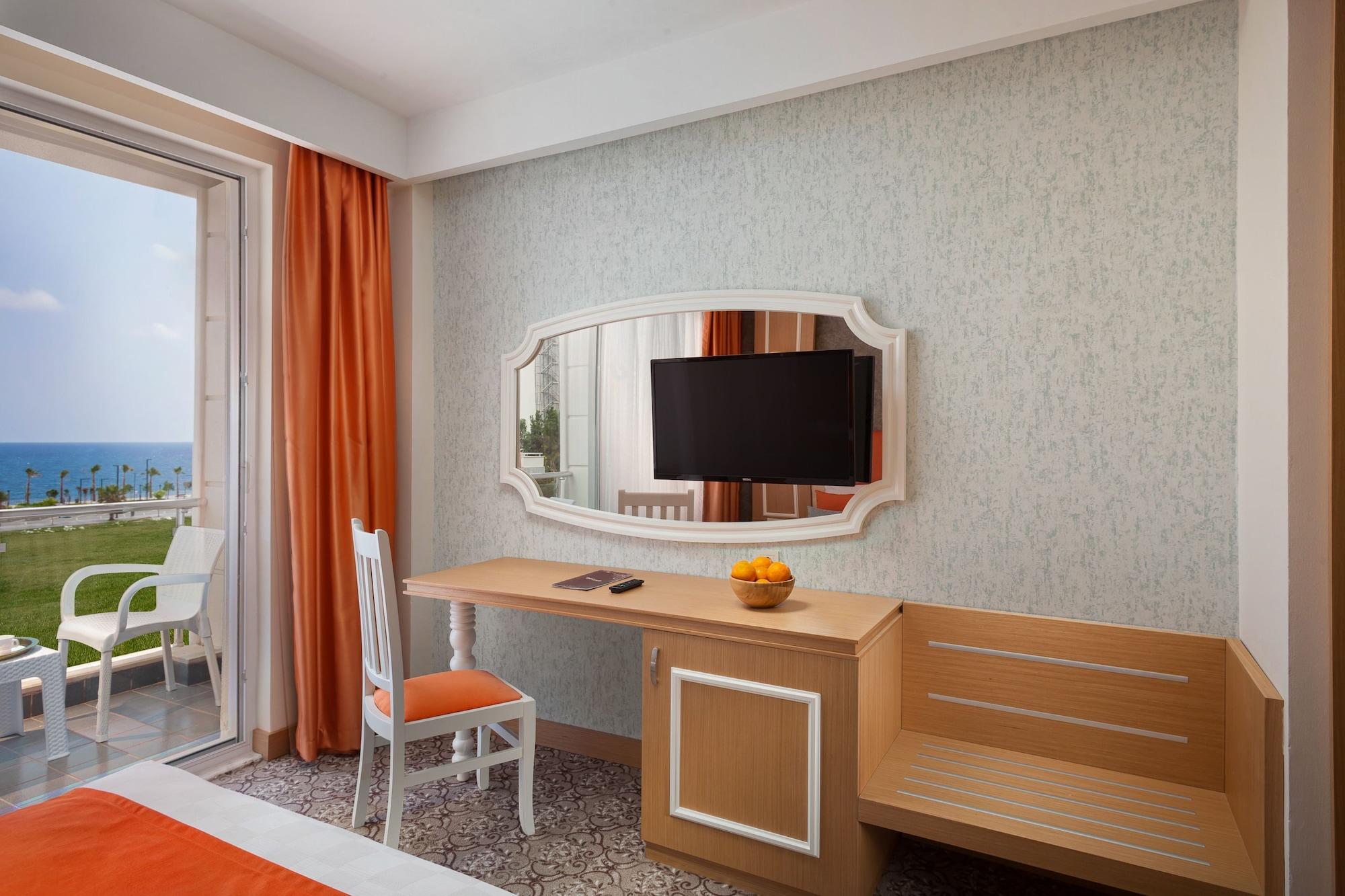 Golden Orange Hotel Анталия Екстериор снимка